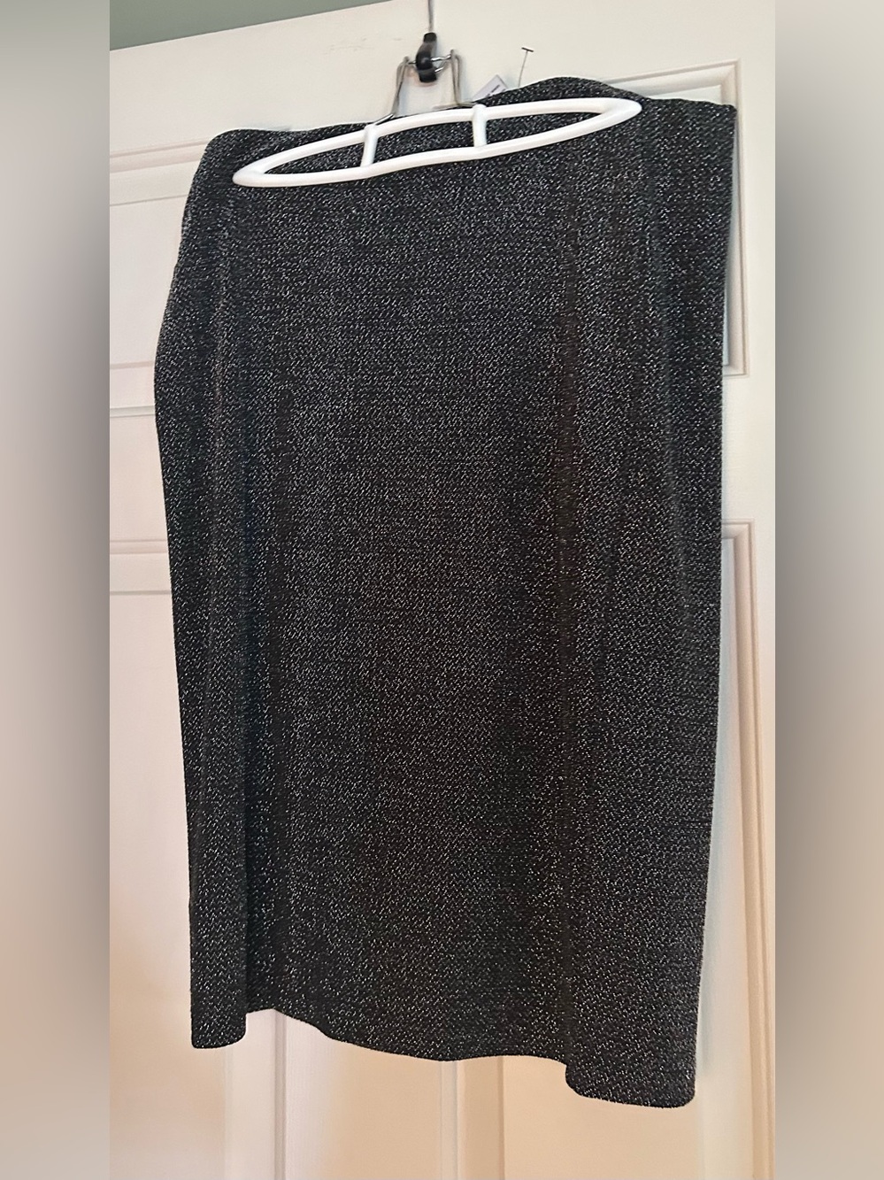 NWOT CARMEN Black Metallic Pencil Skirt with Subtle Shimmer XL